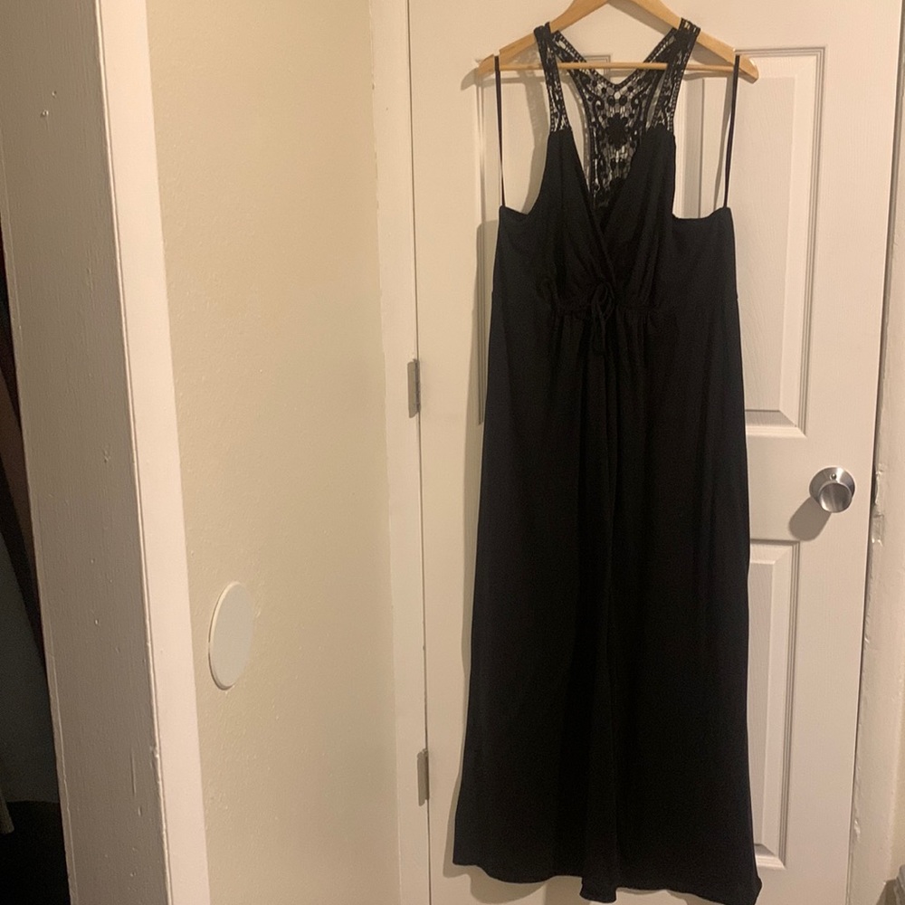 Torrid size 2 black maxi dress